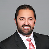 Mickie Resalat Advisor Portrait 