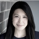 Stephanie Woo Advisor Portrait 