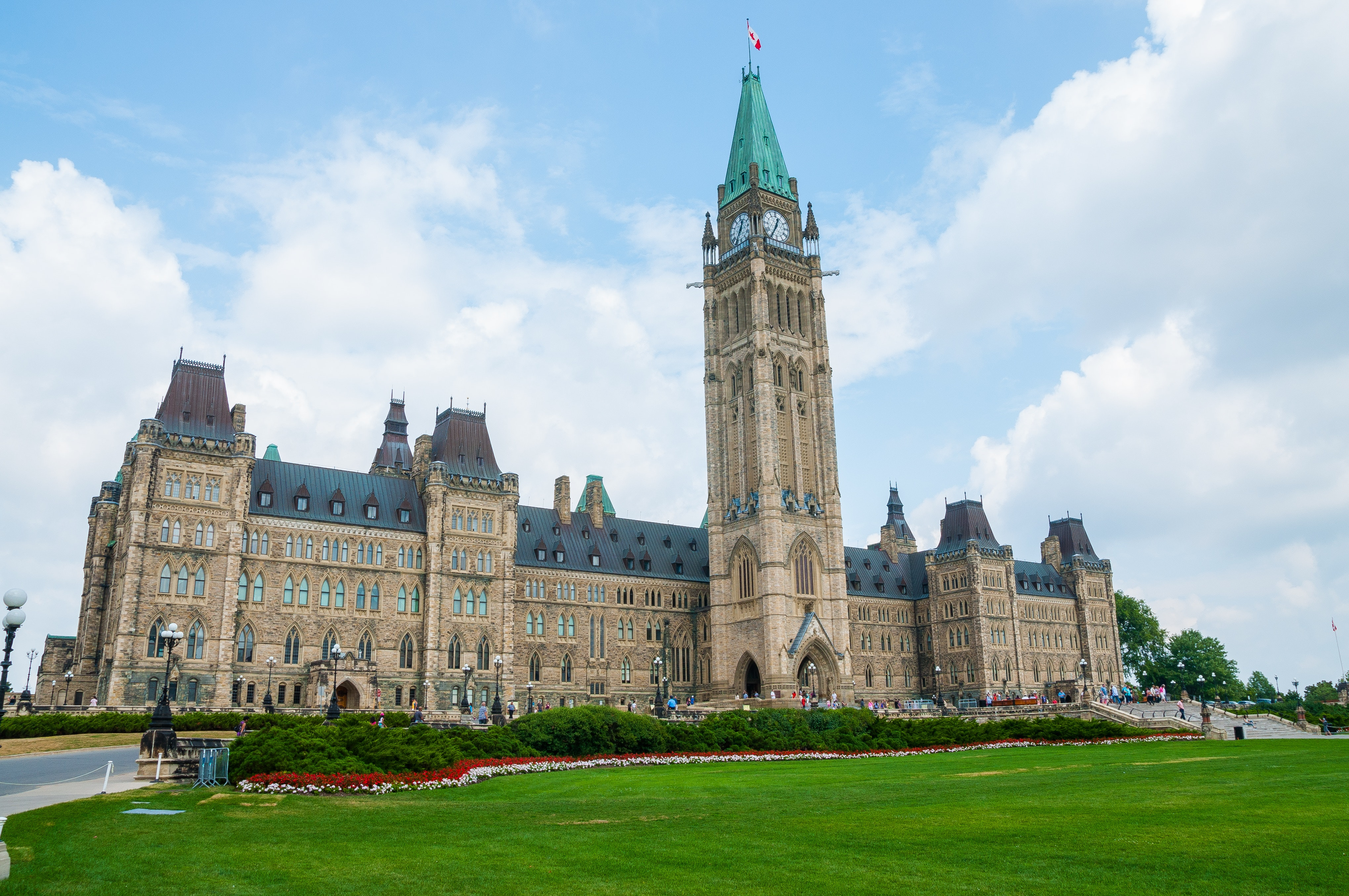 Photo of Parliament buildings in Ottawa.