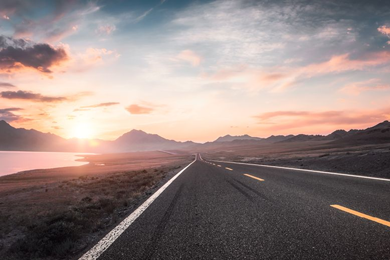 narrowing-road-along-coast-sunset-in-page