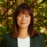 Headshot of Leslie Mah.