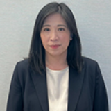 Selina Chen Advisor Portrait 