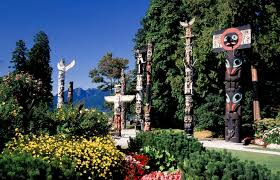 Totem pole art in Vancouver Park
