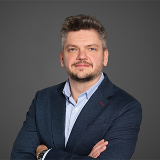 Adam's headshot photo