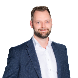 Kris Lemiashkou Advisor Portrait 