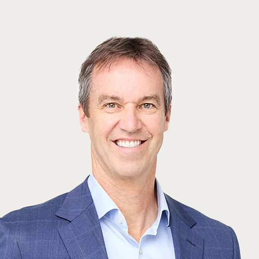 Curtis Bell headshot.