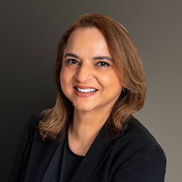 Bushra Khawaja headshot.