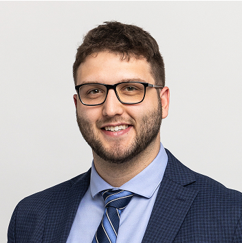 Denver Roney headshot.