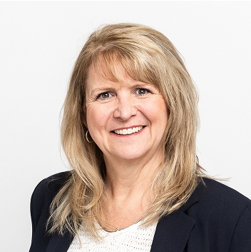 Michelle Cloutier headshot.